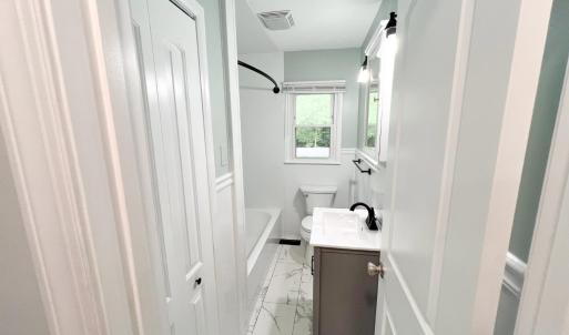 Photo #18 of 1218 Lakeview Drive, Lynchburg, VA 0.4 acres