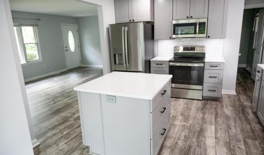 Photo #10 of 1218 Lakeview Drive, Lynchburg, VA 0.4 acres