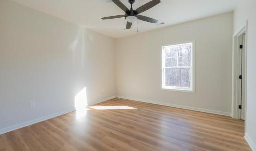 Photo #8 of 128 Brenleigh Court, Lynchburg, VA