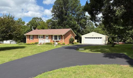 Photo #3 of 11068 Leesville Road, Evington, VA 0.9 acres
