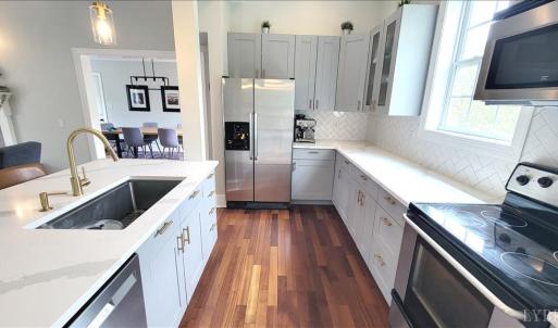Photo #13 of 614 Bonair Circle, Lynchburg, VA 0.3 acres