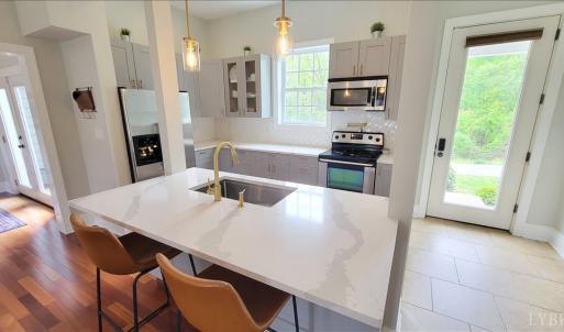 Photo #12 of 614 Bonair Circle, Lynchburg, VA 0.3 acres