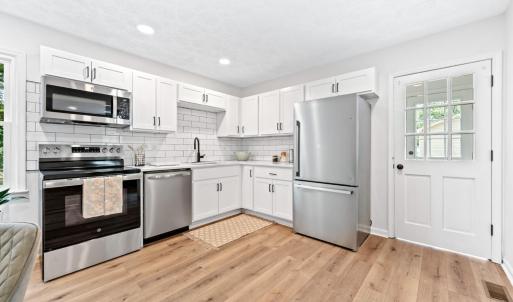 Photo #16 of 130 Odins Bow Road, Madison Heights, VA 0.6 acres