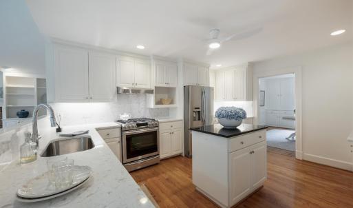 Photo #34 of 3323 Woodridge Place, Lynchburg, VA 0.5 acres