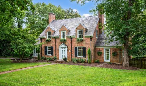 Photo #12 of 3323 Woodridge Place, Lynchburg, VA 0.5 acres