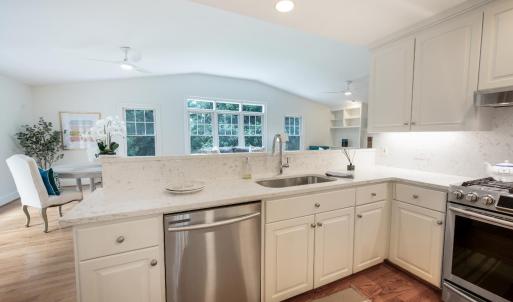 Photo #36 of 3323 Woodridge Place, Lynchburg, VA 0.5 acres