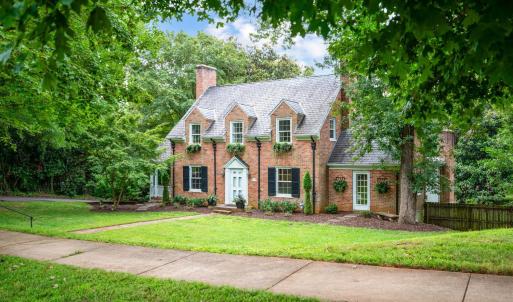 Photo #11 of 3323 Woodridge Place, Lynchburg, VA 0.5 acres