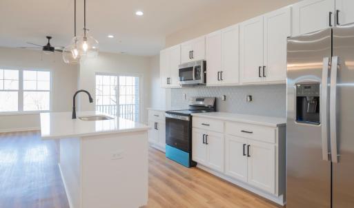 Photo #3 of 128 Brenleigh Court, Lynchburg, VA