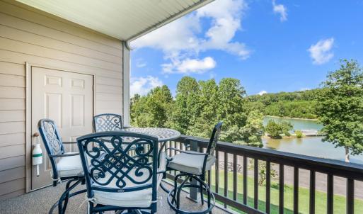 Photo #2 of 1175 Mariners Way, Huddleston, VA