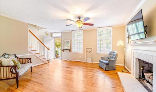 Photo #10 of 2405 Hawthorne Road, Lynchburg, VA 0.9 acres