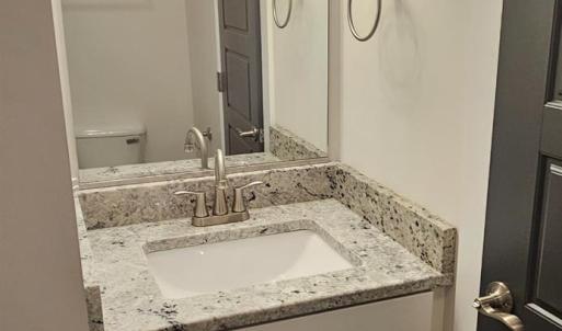 2nd floor full hall bath