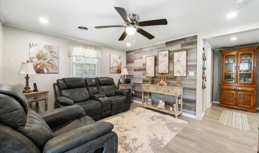 Photo #6 of 3684 Brights Road, Gretna, VA 0.9 acres