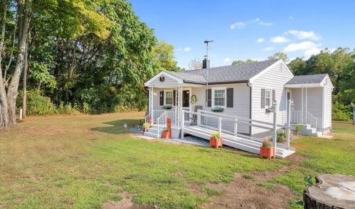 Photo #13 of 3684 Brights Road, Gretna, VA 0.9 acres