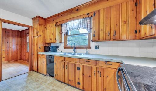 Photo #14 of 3000 Roundelay Road, Lynchburg, VA 0.5 acres