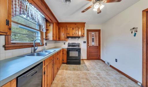 Photo #15 of 3000 Roundelay Road, Lynchburg, VA 0.5 acres