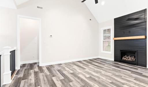 Photo #8 of 5610 Old Cifax Road, Goode, VA 0.7 acres