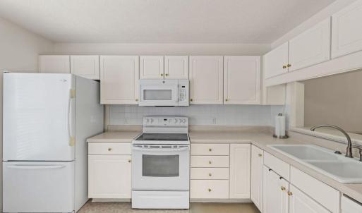 Photo #5 of 1055 Jefferson Oaks Court, Forest, VA 0.1 acres