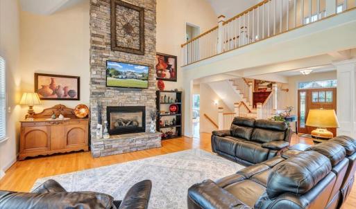 Photo #4 of 1074 Jefferson Dr W, Forest, VA 1.4 acres