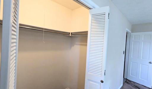 Walk-in Closet