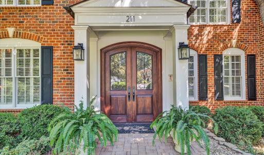 Photo #5 of 211 Paddington Court, Lynchburg, VA 0.6 acres