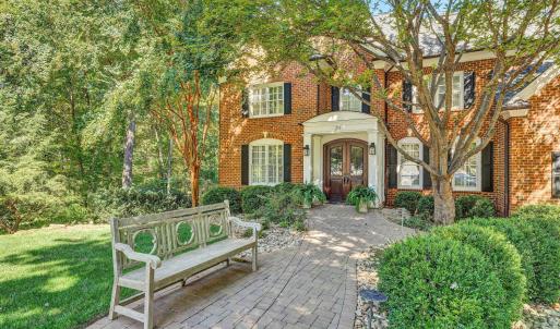 Photo #4 of 211 Paddington Court, Lynchburg, VA 0.6 acres