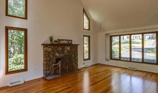 Photo #10 of 2120 Surrey Place, Lynchburg, VA 0.5 acres