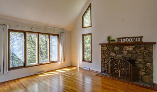 Photo #9 of 2120 Surrey Place, Lynchburg, VA 0.5 acres