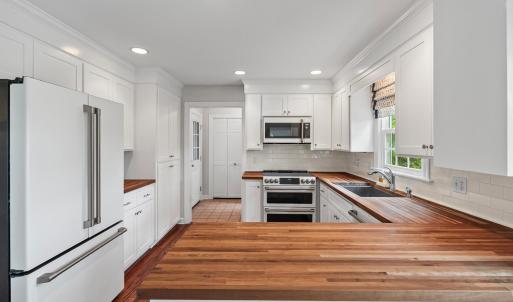 Photo #7 of 4780 John Scott Drive, Lynchburg, VA 1.0 acres