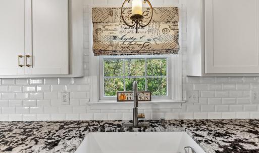 Photo #23 of 207 Fox Runn Dr, Lynchburg, VA 2.3 acres