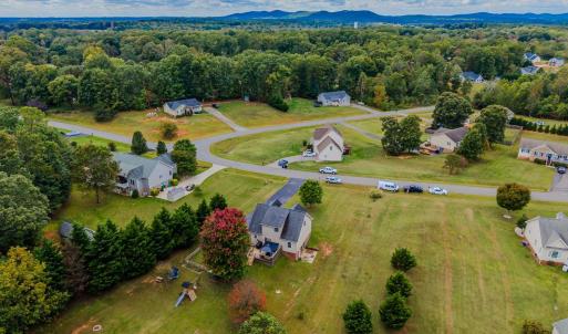 Photo #2 of 225 Frost Drive, Concord, VA 0.8 acres