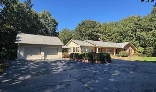 Photo #3 of 733 Morning Star Road, Appomattox, VA 4.9 acres