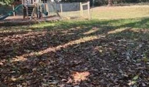 All the space you need for a perfect outdoor party!!!!