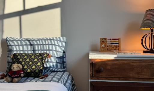 This room is waiting for it's little child to enjoy it!