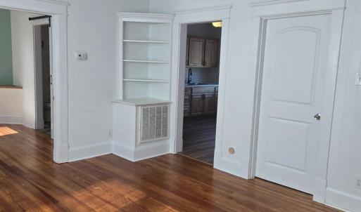 Entry to kitchen