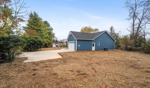 Photo #26 of 1025 Lindsay Rd, Forest, VA 0.4 acres