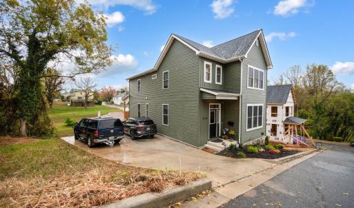 Photo #56 of 526 Essex Street, Lynchburg, VA 0.1 acres