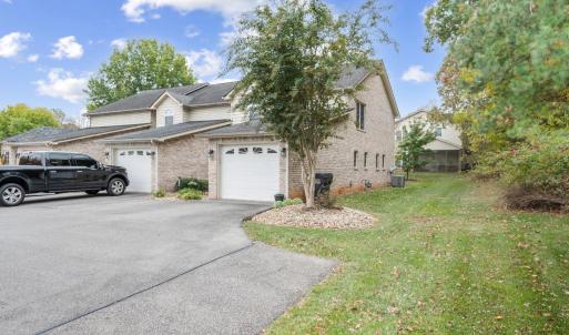 Photo #5 of 1157 Sleepy Oak Lane, Forest, VA 0.1 acres