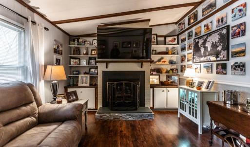 Photo #8 of 301 Log Cabin Road, Appomattox, VA 1.0 acres