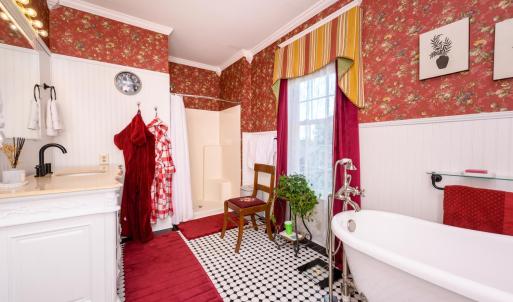 Photo #48 of 1002 Broad Street, Altavista, VA 0.3 acres