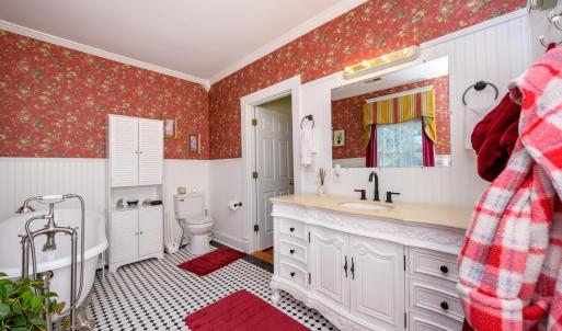 Photo #49 of 1002 Broad Street, Altavista, VA 0.3 acres