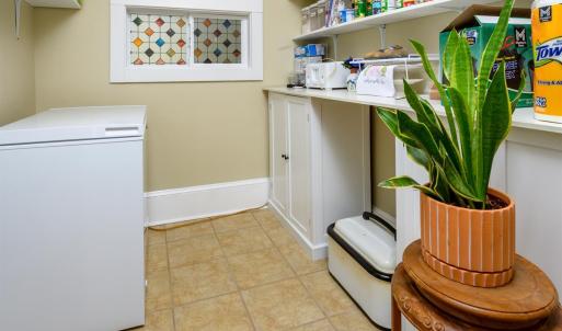 Photo #17 of 1002 Broad Street, Altavista, VA 0.3 acres