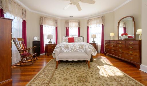 Photo #46 of 1002 Broad Street, Altavista, VA 0.3 acres