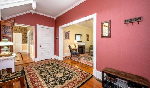 Photo #9 of 1002 Broad Street, Altavista, VA 0.3 acres