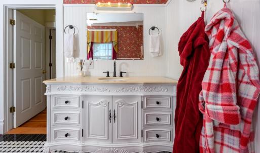 Photo #51 of 1002 Broad Street, Altavista, VA 0.3 acres