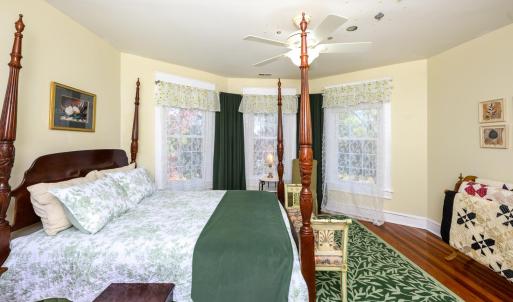 Photo #36 of 1002 Broad Street, Altavista, VA 0.3 acres