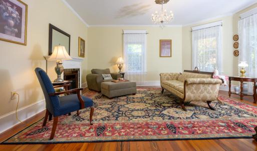 Photo #10 of 1002 Broad Street, Altavista, VA 0.3 acres