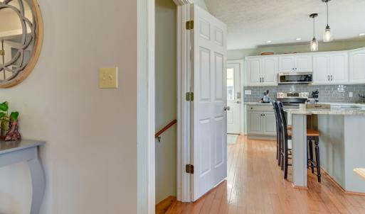 Photo #40 of 193 Fernridge Court, Madison Heights, VA 0.7 acres