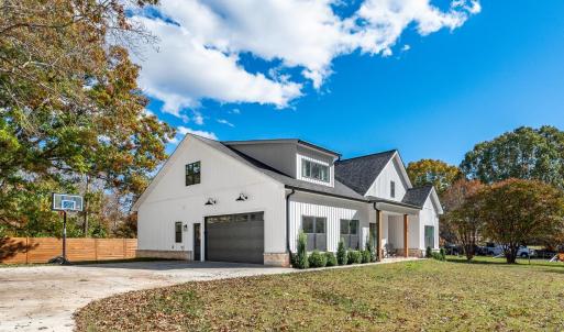 Photo #2 of 200 Overstreet Lane, Lynchburg, VA 0.7 acres