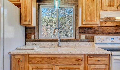 Photo #17 of 1001 Richie Farm Lane, Big Island, VA 10.9 acres