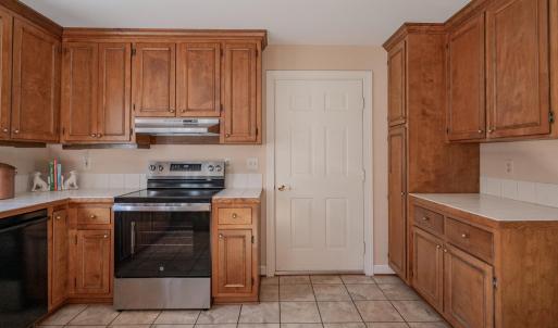 Photo #9 of 608 Lake Vista Drive, Forest, VA 1.0 acres